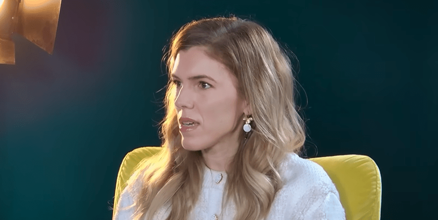 ilinca-tranulis-pretty-mama-podcast-pretty-mama-cercei-la-bebelusi-cercei-la-nou-nascuti-gaurirea-urechilor-la-copii-gaurirea-urechilor-la-bebelusi-pediatru-medic-pediatru-consultant-in-lactatie-consimtamant-parenting-parenting-constient-sanatatea-copilului-ingrijirea-bebelusului-traditii-romanesti-maternitate-mame-si-copii-corpul-copilului-autonomie-corporala-drepturile-copilului-dezvoltarea-copilului-educatie-parentala-obiceiuri-de-parenting-siguranta-copilului-infectii-la-cercei-cercei-pentru-fetite-parenting-modern-dezbatere-parenting-alegeri-parentale-frumusete-si-presiune-sociala-relatia-parinte-copil-sanatate-infantila-recomandari-medicale-cresterea-copiilor-bebelusi-nou-nascuti-podcast-parenting-interviu-ilinca-tranulis-pretty-mama-podcast