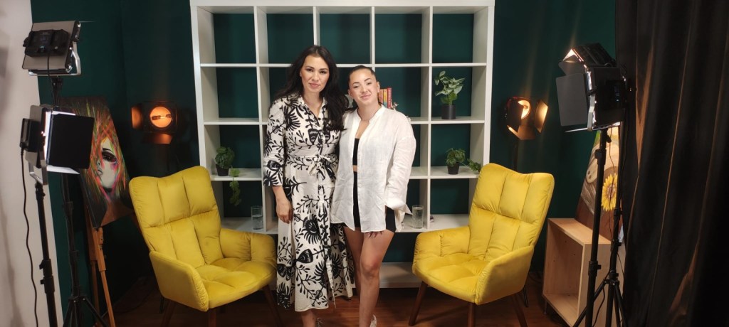 larisa-iordache-pretty-mama-maternitate-mame-podcast-terapie-gimnastică-gimnastică-de-performanță-campioană-copii-și-sport-parenting-mentalitate-de-campion-jocurile-olimpice-parcul-carol
